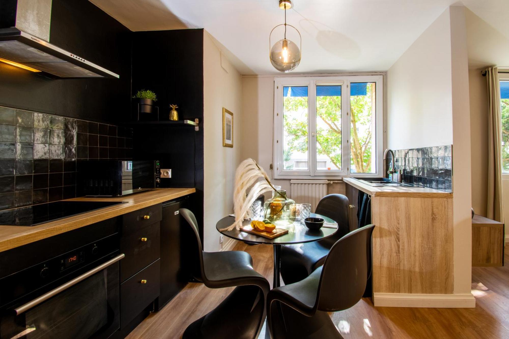 Suite Madison Villeurbanne Ngoại thất bức ảnh